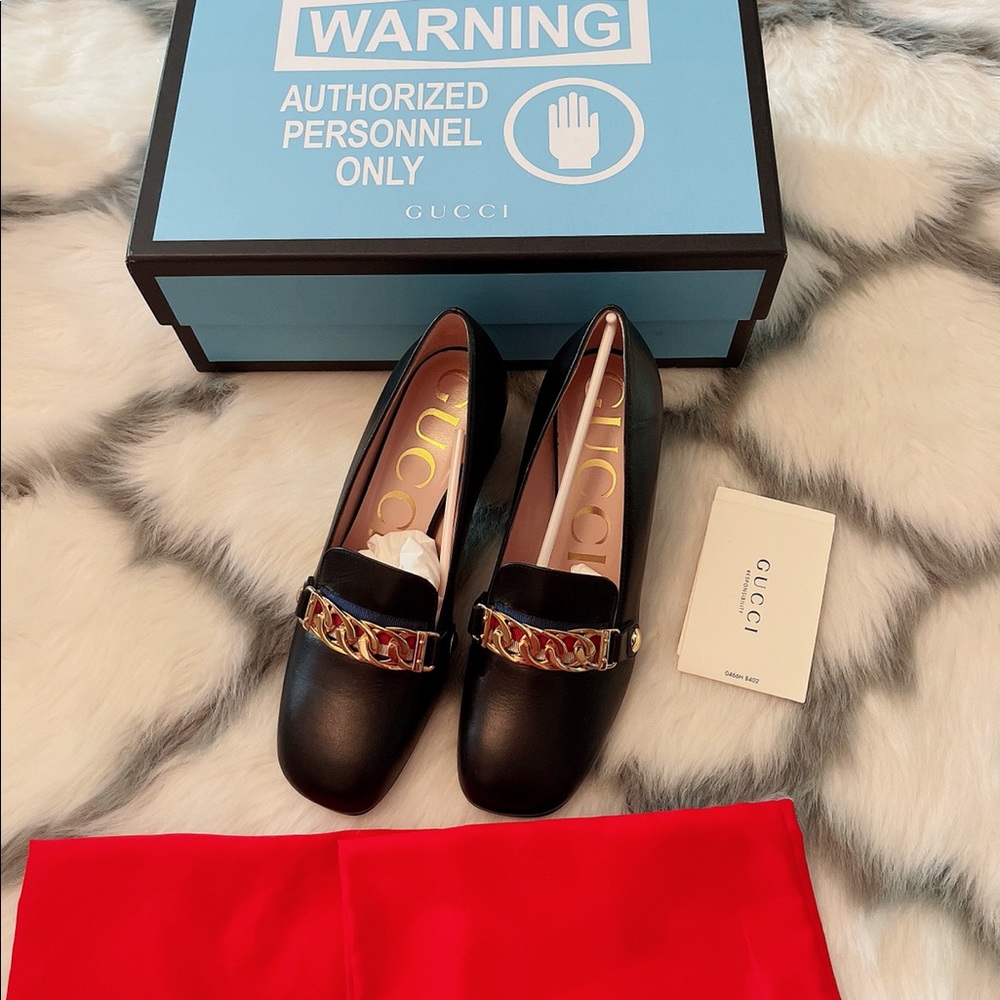 Authentic Gucci Sylvia Loafer size 36=6
